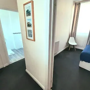 Apartment 2 Bedroom Ground Floor Flat - Mins To Beach, Bournemouth
